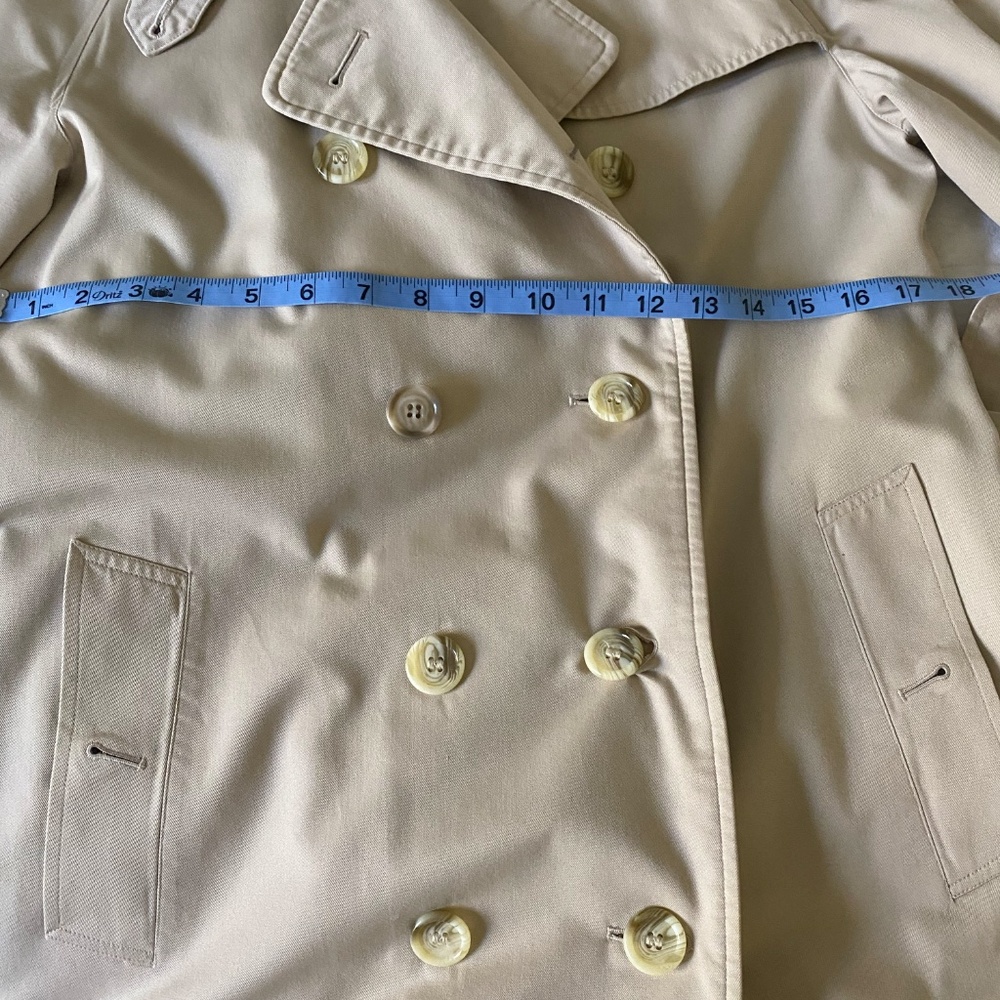 Vintage Burberry Trench Coat Women 10 Long; Beige Belted Lined Burberrys - Picture 10 of 16